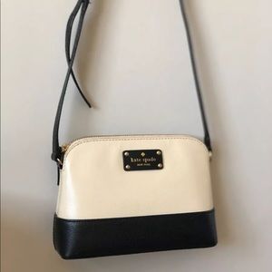 SOLD!   Kate Spade crossbody bag